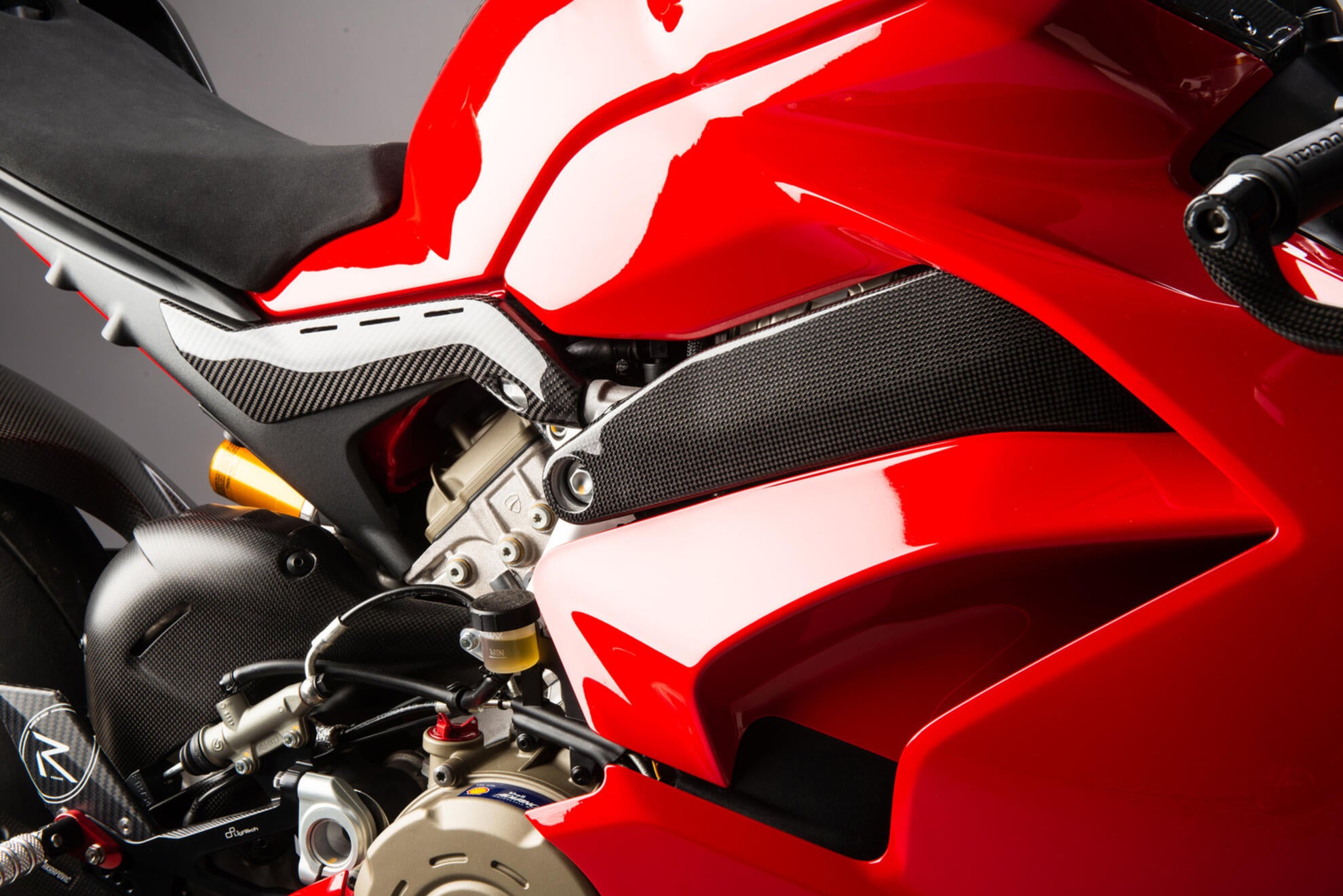 Heckrahmenabdeckung Carbon LighTech Ducati Panigale V4/S/R (18-24) CARD0880
