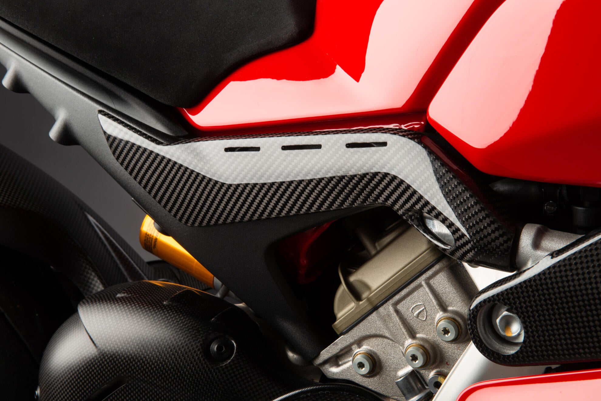 Heckrahmenabdeckung Carbon LighTech Ducati Panigale V4/S/R (18-24) CARD0880