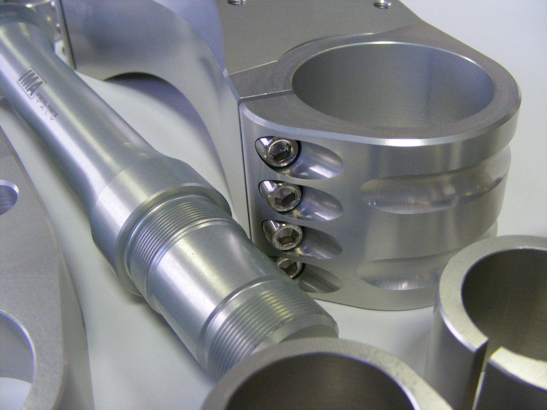 Ima Special Parts Racing Gabelbrücke Triumph Daytona 675/R (06-12)