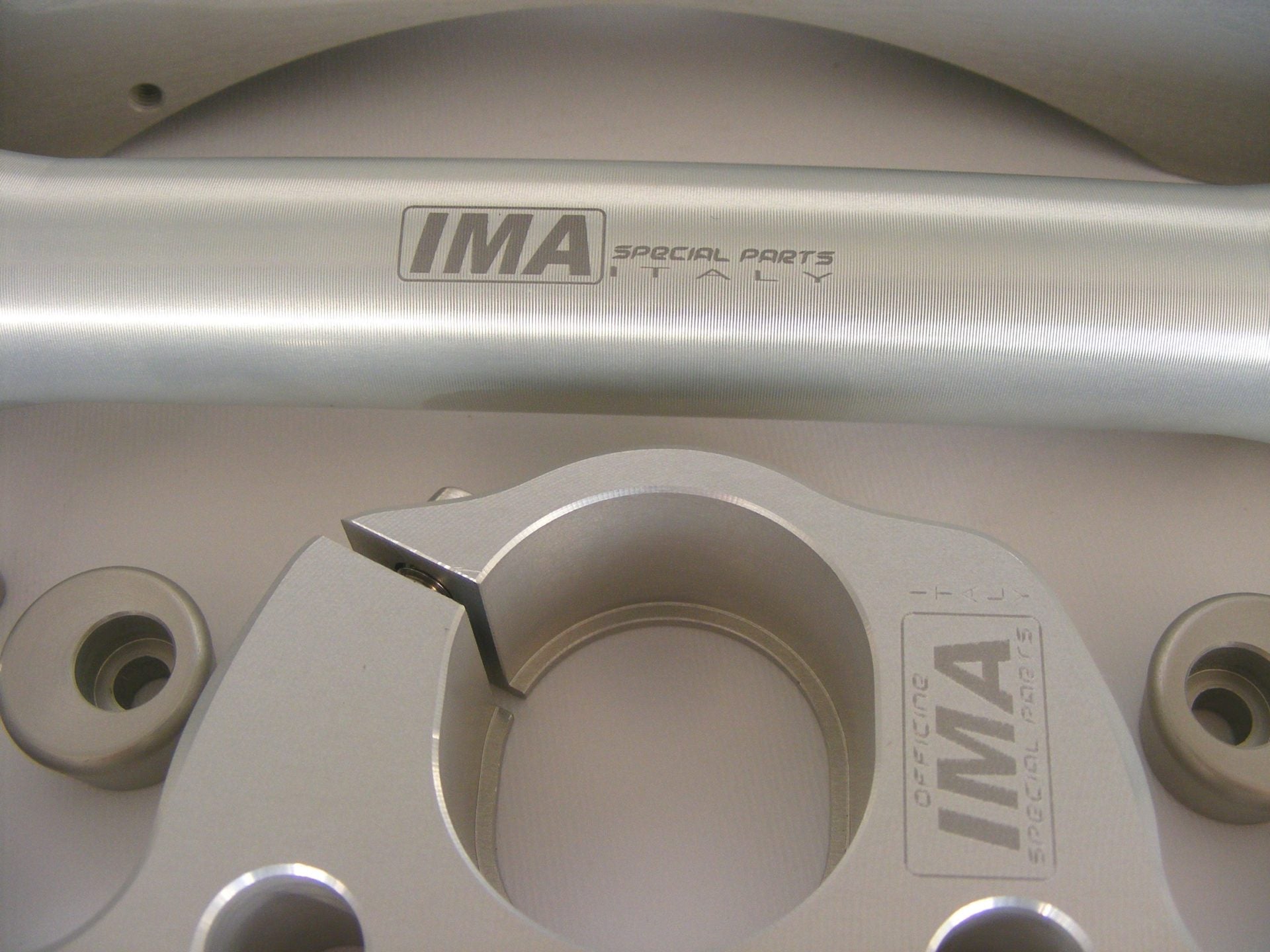 Ima Special Parts Racing Gabelbrücke Ducati Panigale 1199 S/R (12-17)